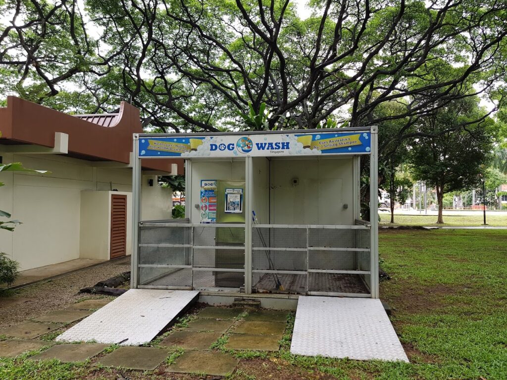 dog washing facilities in a park