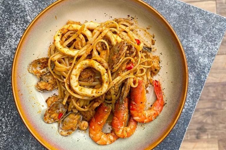 tom yum seafood linguine